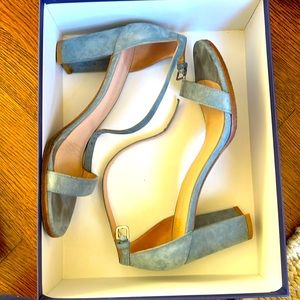 STUART WEITZMAN Nearly Nude - Light Blue Suede - 8.5